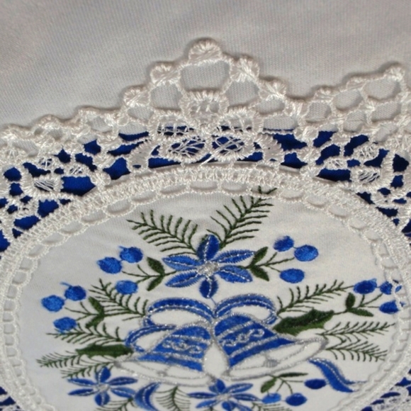 Christmas Tablecloth WINTER BLUE BELLS (36x36 in.) NEW - Picture 3 of 6